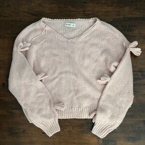 Hollister Light Pink V-Neck Sweater with Bow Details